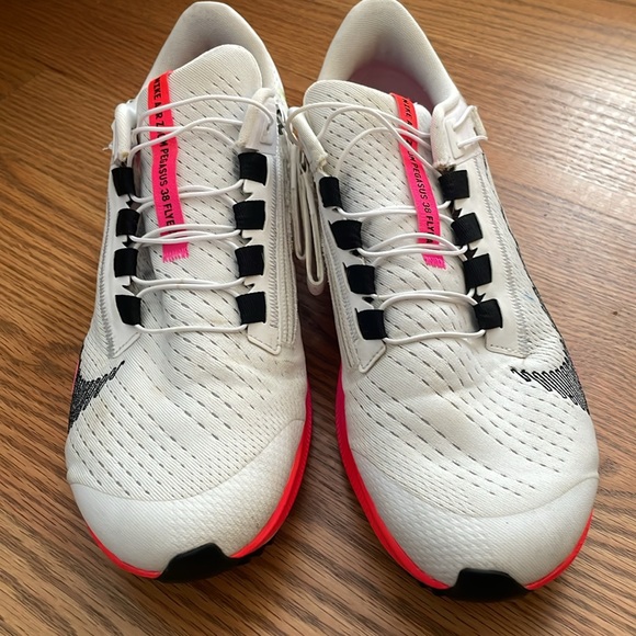 Nike Air Zoom Pegasus 38 Flyease - Picture 4 of 9